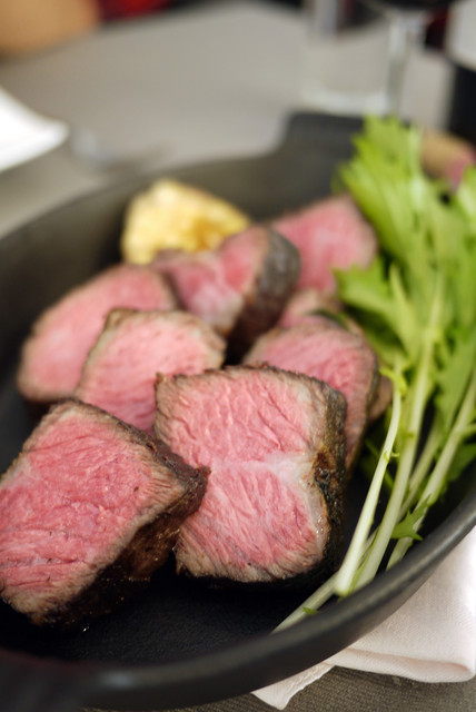 初逛阪急。C'est Bon Steak。